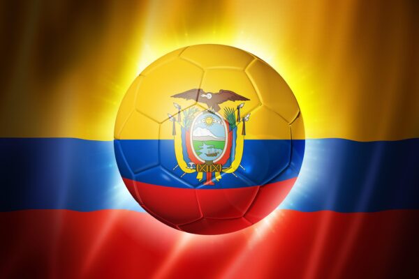 La Tri se acerca al Mundial 2026 con sólida defensa y busca la ventaja en Lima La Tri contra Perú